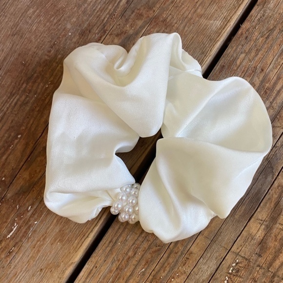 Anthropologie Satin Pearl Hair Scrunchie - Picture 1 of 3